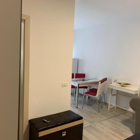 Apartament Cu 2 Camere オラデア エクステリア 写真